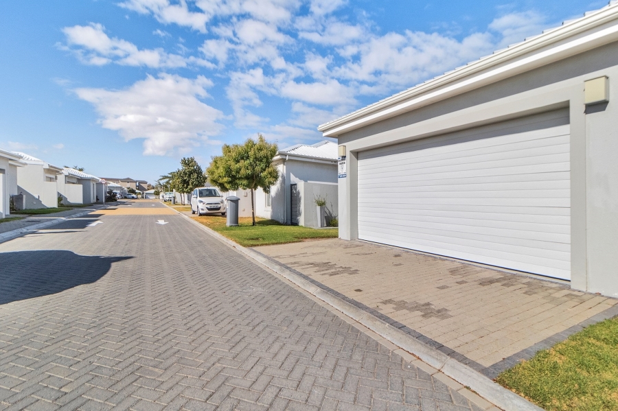 3 Bedroom Property for Sale in Burgundy Estate Western Cape